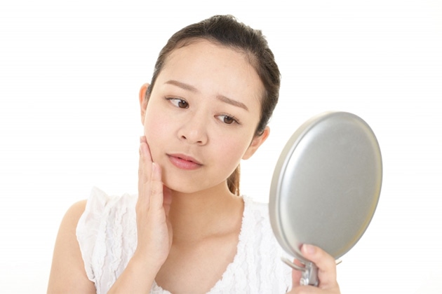 肌コンディションが不安定なときのコスメ選びのポイントは?